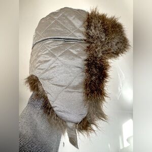 NWOT Eddie Bauer Goose Down Feather Hat